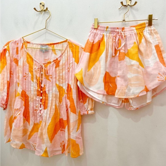 Leta Set - Picture 2 of 10